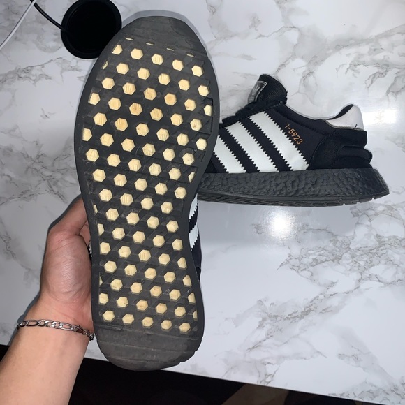 ADIDAS Iniki I-5923 Boost Sneaker Black White - Picture 6 of 8